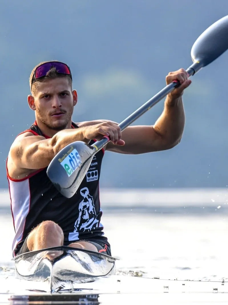 Porträt von Tamas Grossmann, Kajak-Weltmeister und Goldmedaillengewinner