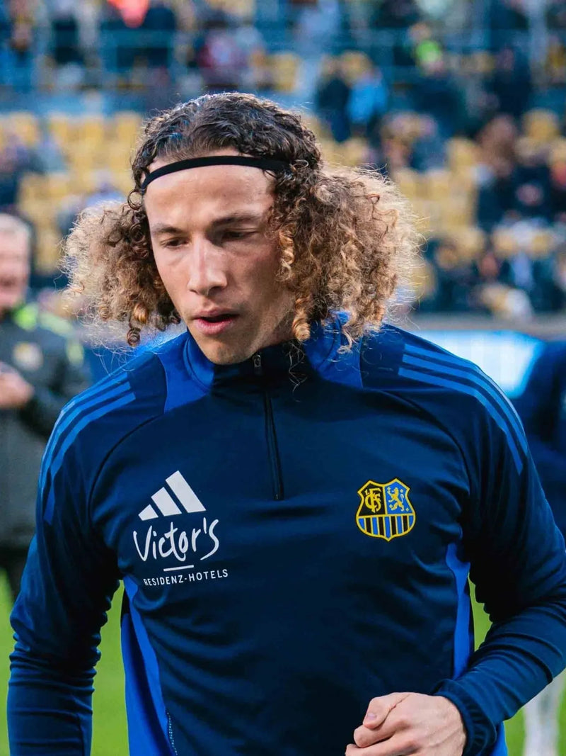 Porträt von Tim Civeja, Fußballprofi und ehemaliger albanischer U21-Nationalspieler